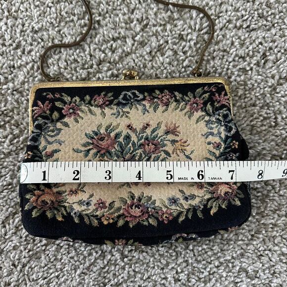 Vintage Walburg Black and Gold Floral Tapestry Clutch Purse - Picture 4 of 5